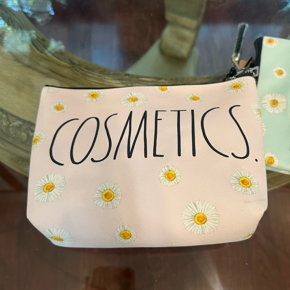 Floral Pink and White Cosmetic Bag Set - Picture 2 of 6